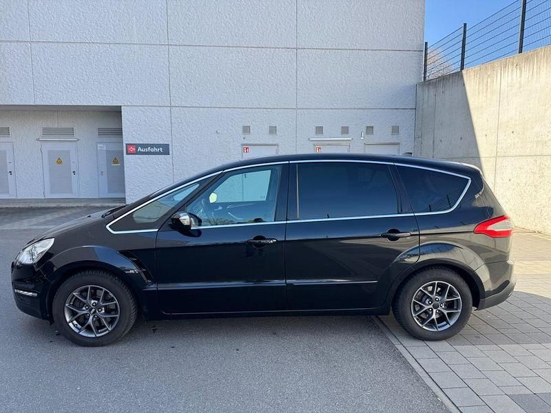 Gebraucht Ford S-MAX Titanium 203 PS (149 kW) 2010 Schwarz Van / Kleinbus