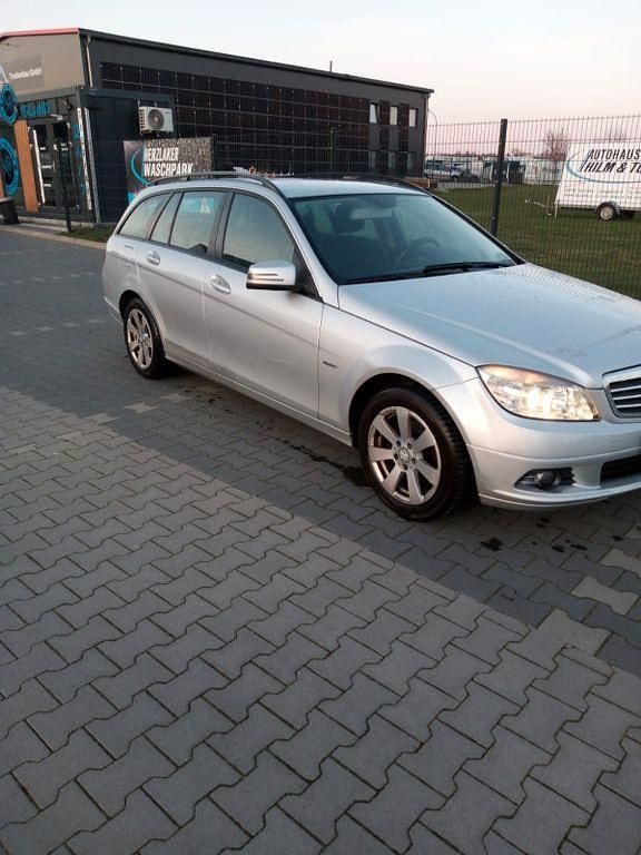 Gebraucht Mercedes C200 136 PS (100 kW) 2011 Silber Limousine