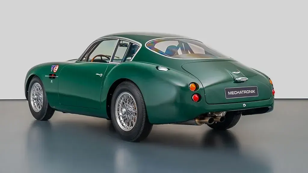 Gebraucht Aston Martin DB4 375 PS (275 kW) 2019 Grün