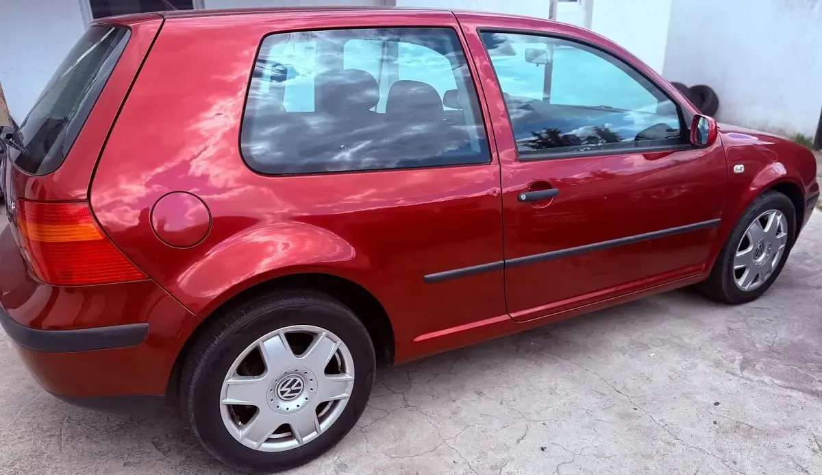 Gebraucht VW Golf 101 PS (74 kW) 2001 Rot Coupé