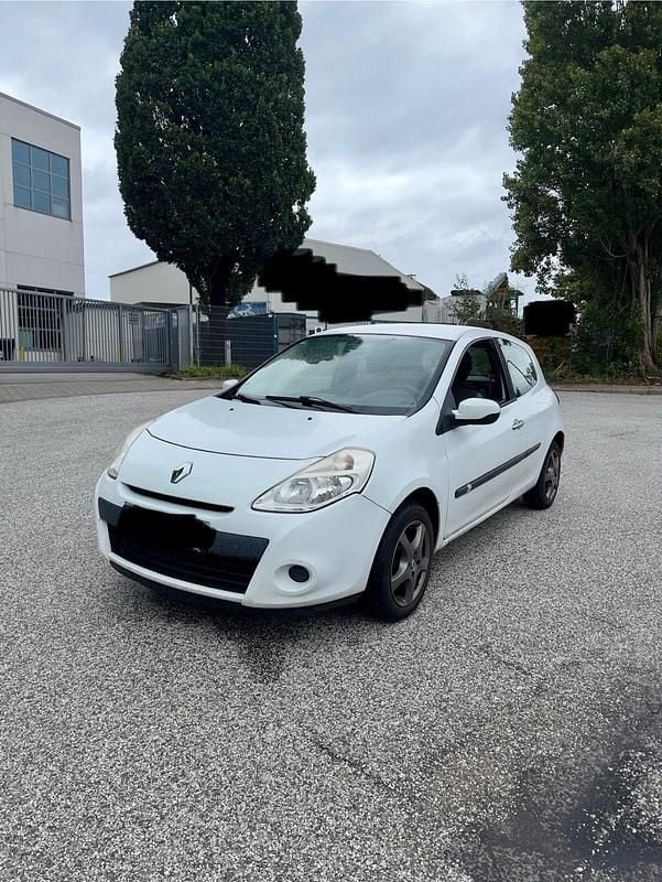 Gebraucht Renault Clio II Expression 75 PS (55 kW) 2011 Weiß Kleinwagen