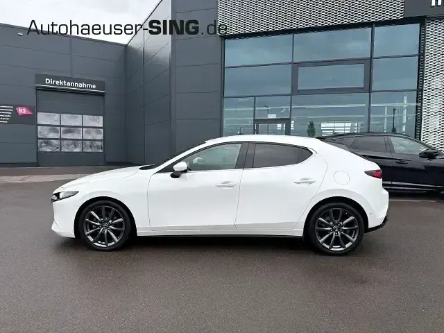 Gebraucht Mazda 3 Selection 122 PS (89 kW) 2019 Weiß Limousine
