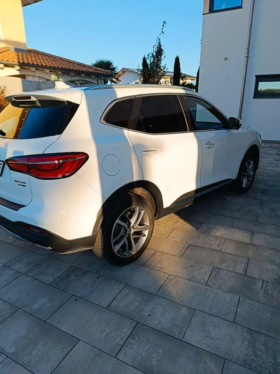 Gebraucht MG EHS Luxury 258 PS (189 kW) 2022 Weiß SUV