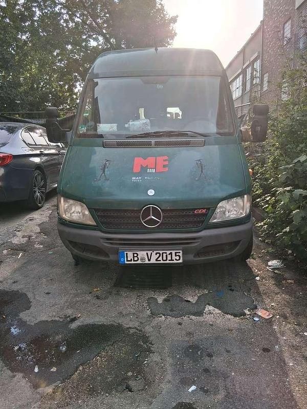 Grün Gebraucht 2005 Mercedes Sprinter Van | 2.900 € (Superpreis) - Bild 1/4