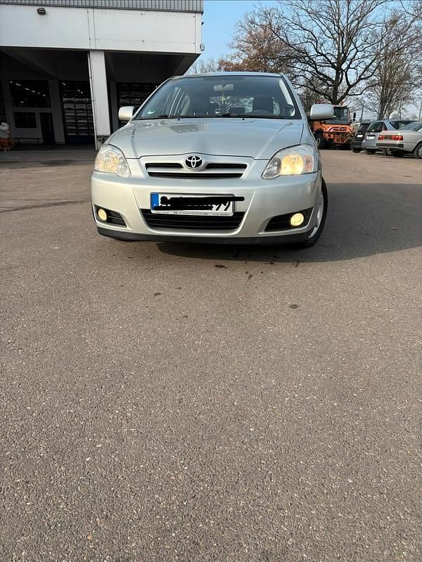 Silber Gebraucht 2006 Toyota Corolla Kombi | 6.200 € (Etwas zu teuer) - Bild 1/4