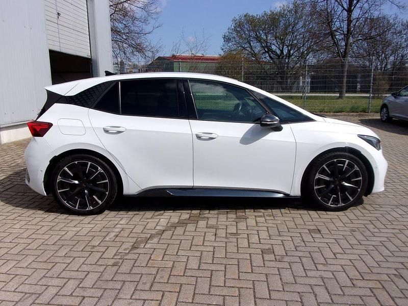 Second-hand Cupra Born 169 kW (231 CP) 2022 Alb Hatchback
