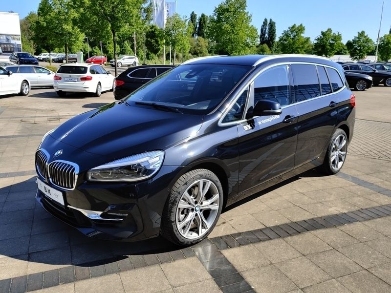 Schwarz Gebraucht 2022 BMW 220 Gran Tourer Luxury Line Van / Kleinbus | 41.800 € - Bild 1/4