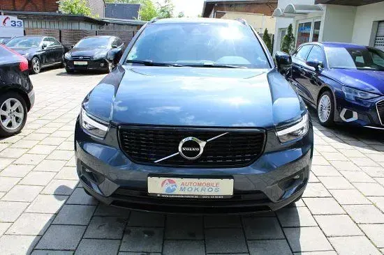 Gebraucht Volvo XC40 Plus 179 PS (131 kW) 2022 Denimblue (metallic) SUV