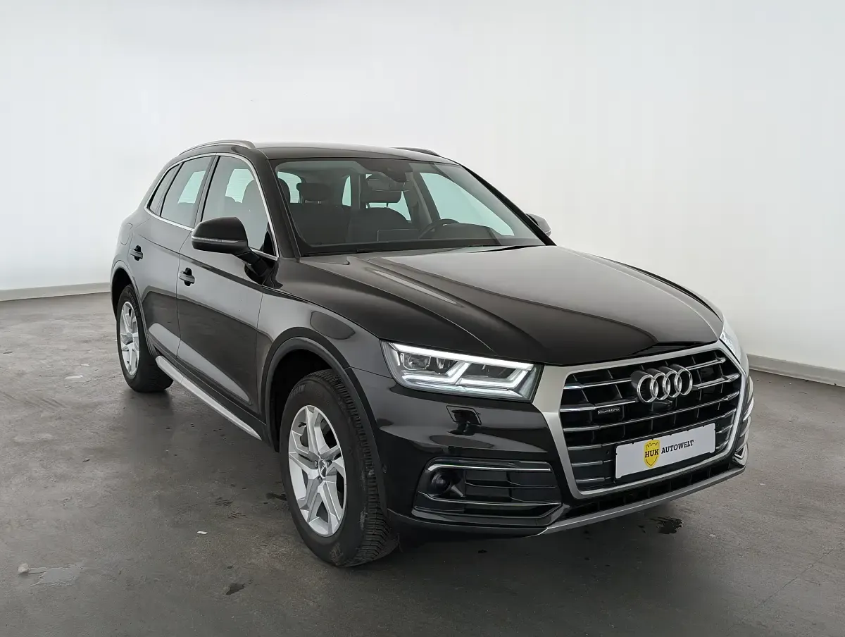 Käytetty Audi Q5 Design 252 HP (185 kW) 2018 Musta Katumaasturi