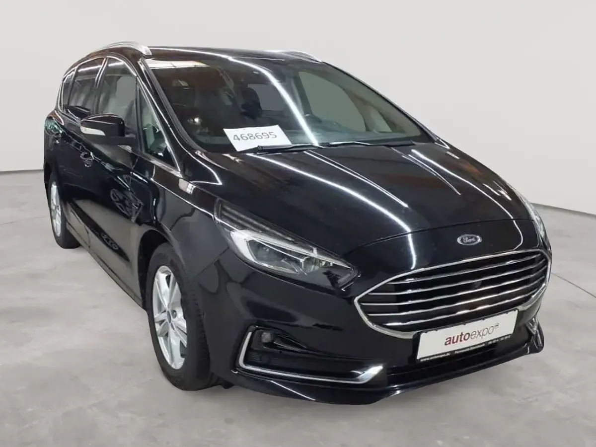 Używany Ford S-MAX Titanium 190 KM (139 kW) 2022 Minivan