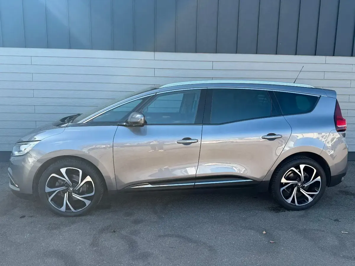 Occasion Renault Scenic E-Tech Bose Edition 132 ch (97 kW) 2017 Gris Monospace