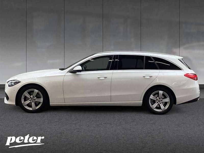 Gebraucht Mercedes C220 Avantgarde 200 PS (147 kW) 2022 Unilack polarweiß Kombi