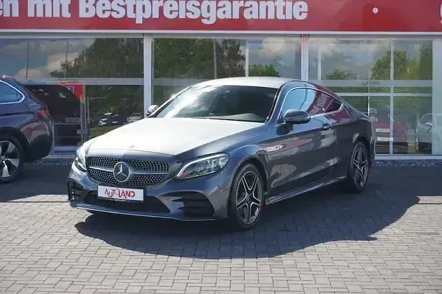 Gebraucht Mercedes C300e AMG line 258 PS (189 kW) 2019 Selenitgrau met Coupé