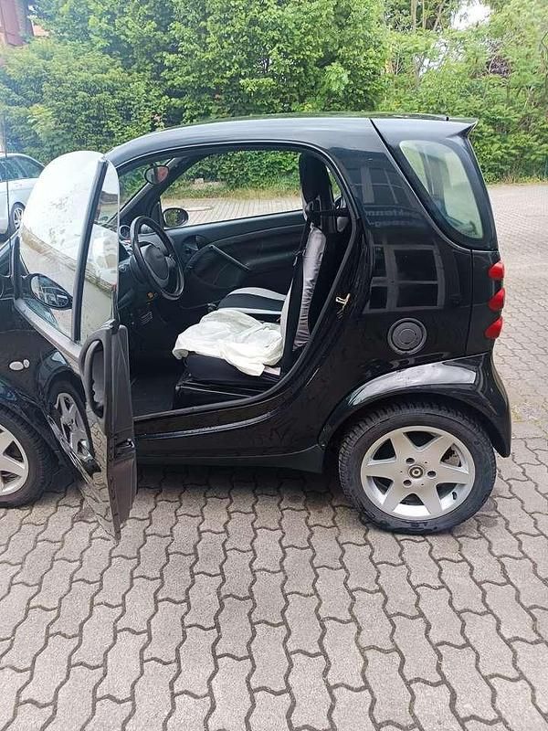 Gebraucht Smart ForTwo Coupé 61 PS (44 kW) 2004 Schwarz Coupé