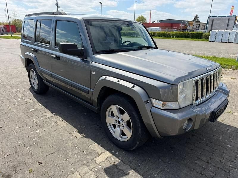 Usado Jeep Commander 218 CV (160 kW) 2007 Gris SUV