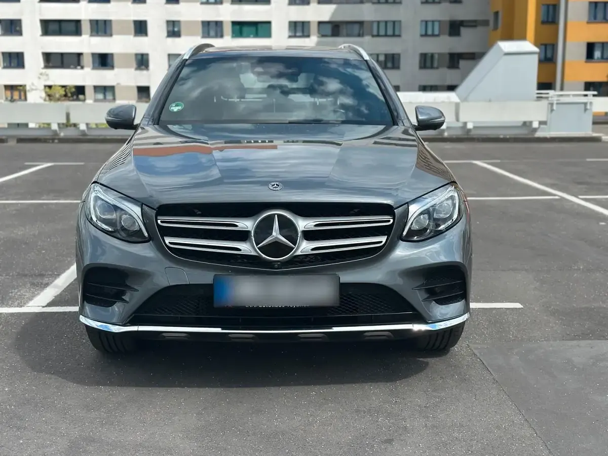Gebraucht Mercedes GLC300 AMG line 245 PS (180 kW) 2017 Grau SUV