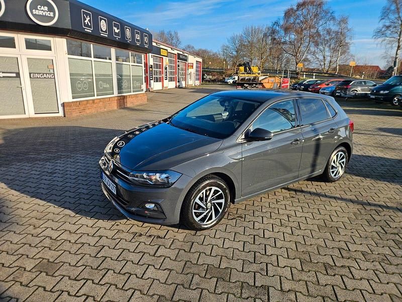Grau Gebraucht 2019 VW Polo Join Kleinwagen | 15.500 € (Fairer Preis) - Bild 1/4