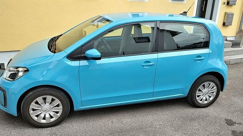 Blau Gebraucht 2020 VW e-up! Kleinwagen | 13.000 € - Bild 1/4