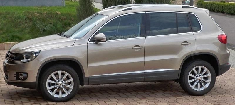 Andere farben Gebraucht 2012 VW Tiguan Sportline SUV | 10.900 € (Fairer Preis) - Bild 1/4