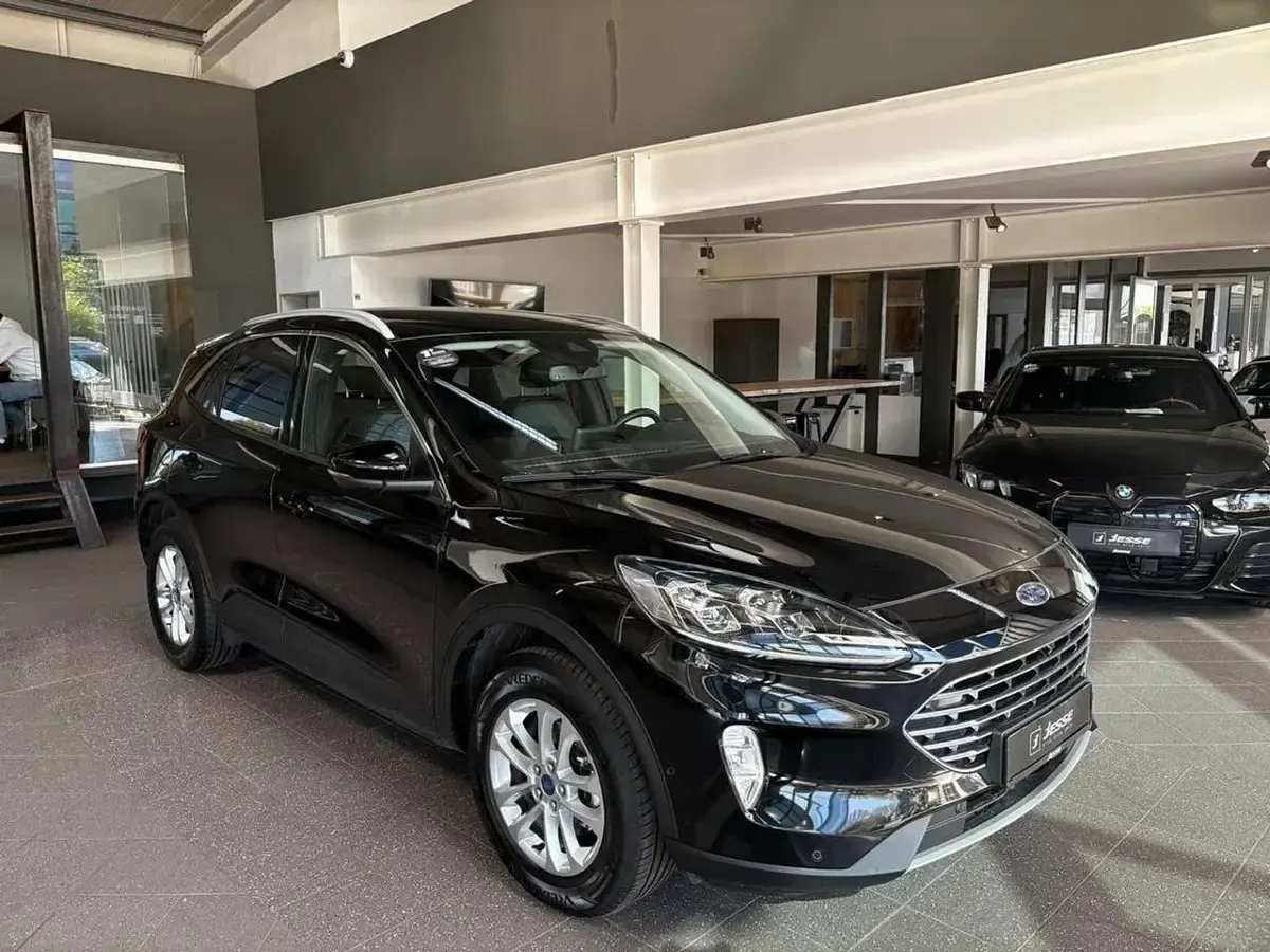 Usata Ford Kuga Titanium X 152 CV (111 kW) 2022 Nero SUV