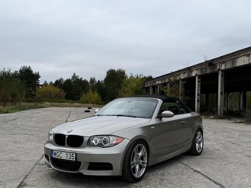 Gebraucht BMW 135 Cabriolet Performance 306 PS (225 kW) 2007 Beige Cabrio