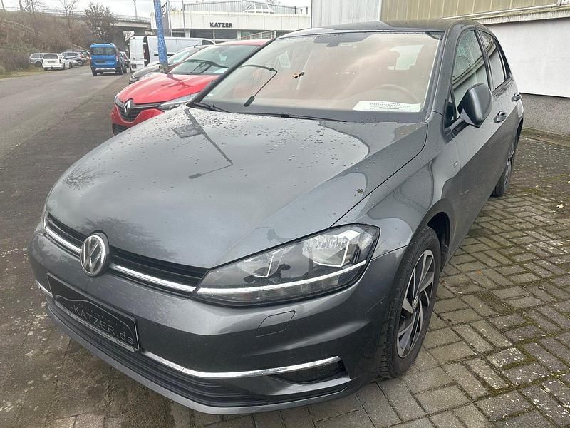 Gebraucht VW Golf VII Join 125 PS (91 kW) 2018 Grau Limousine