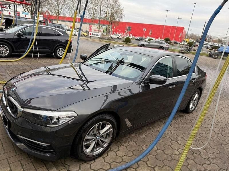 Gebraucht BMW 530 265 PS (194 kW) 2017 Schwarz Limousine