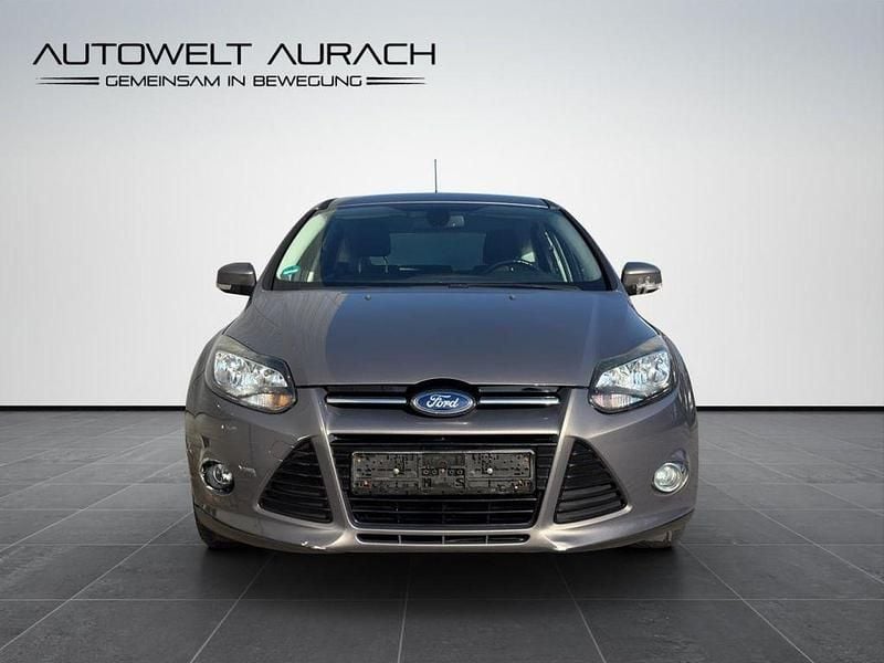 Gebraucht Ford Focus Titanium 125 PS (91 kW) 2013 Braun Limousine