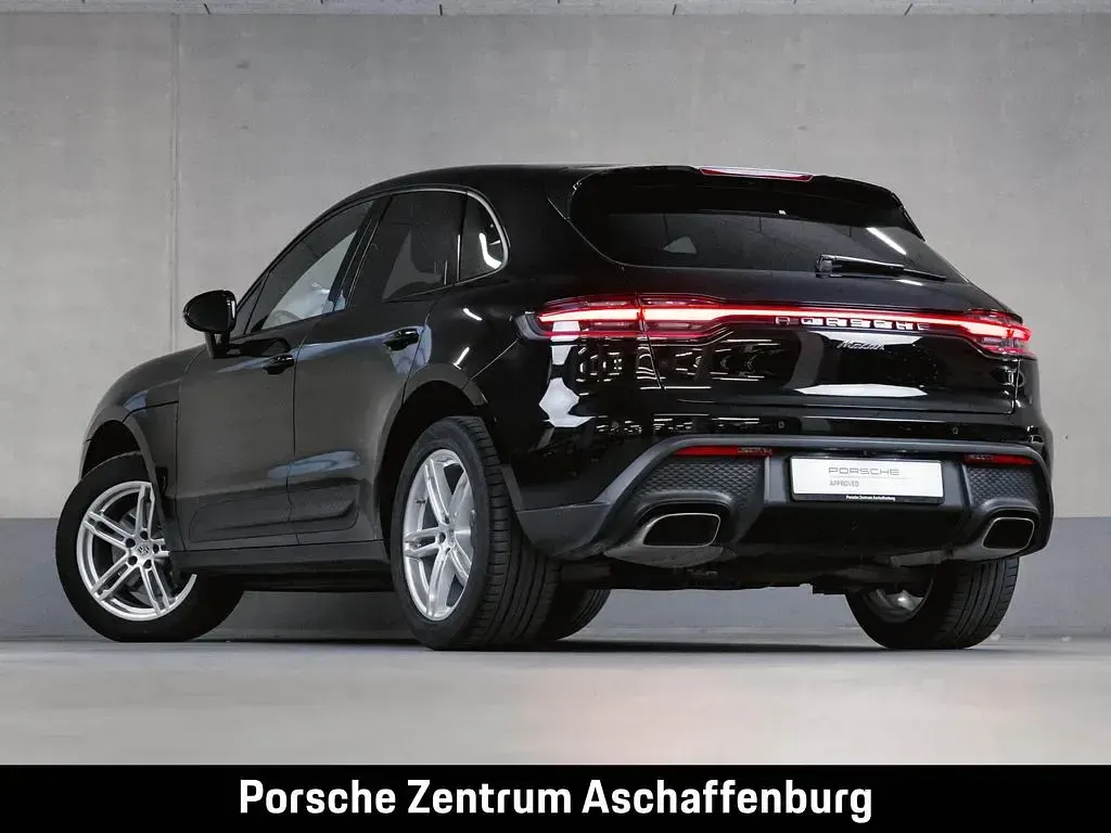 Gebraucht Porsche Macan 265 PS (194 kW) 2023 Schwarz SUV
