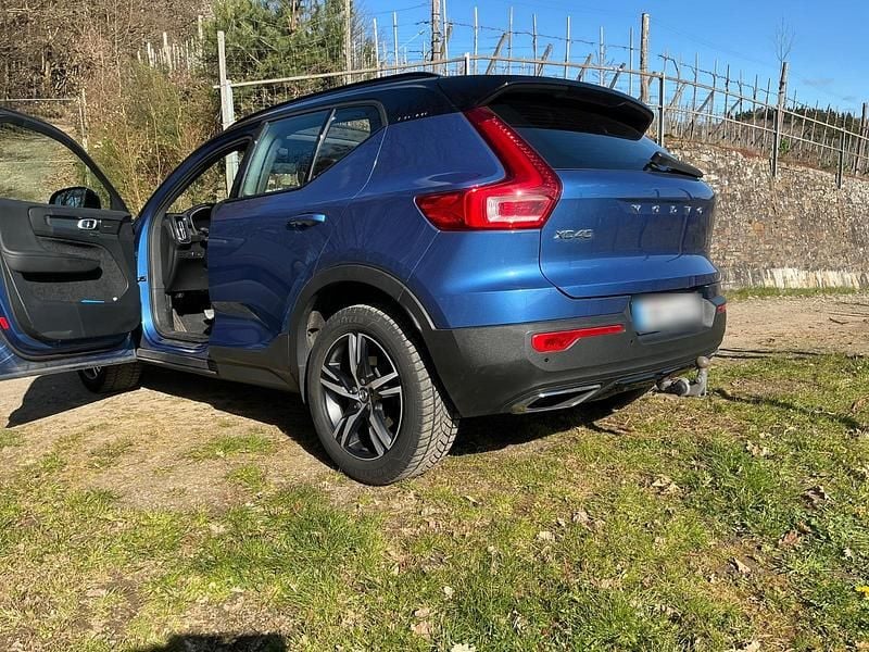 Gebraucht Volvo XC40 190 PS (139 kW) 2019 Blau SUV