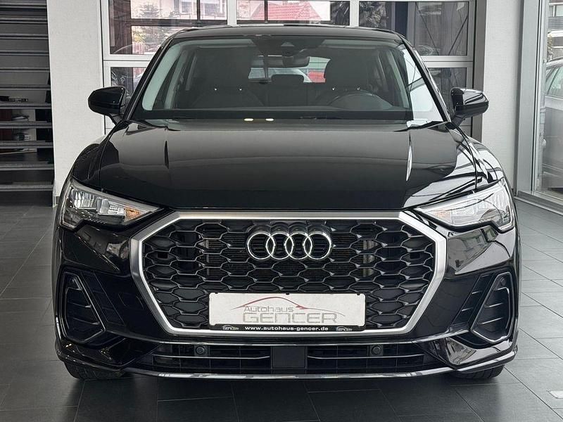 Gebraucht Audi Q3 Sportback 150 PS (110 kW) 2022 Schwarz SUV