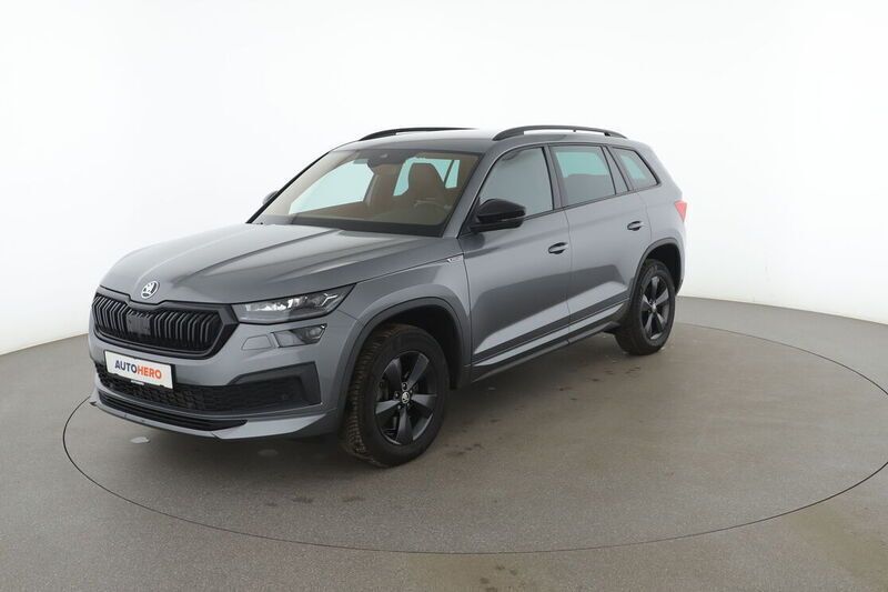 Grau Gebraucht 2022 Skoda Kodiaq SportLine SUV | 38.670 € (Fairer Preis) - Bild 1/4