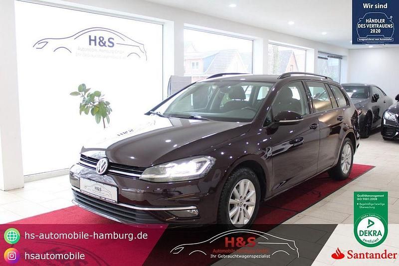 Black rubin Gebraucht 2017 VW Golf VII Comfortline Kombi | 15.900 € (Teuer) - Bild 1/4