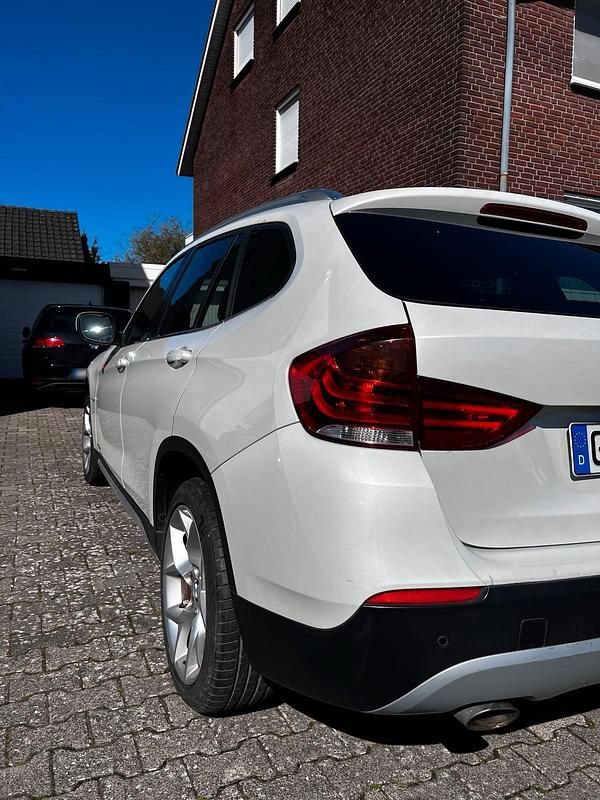 Gebraucht BMW X1 204 PS (150 kW) 2011 Weiß SUV