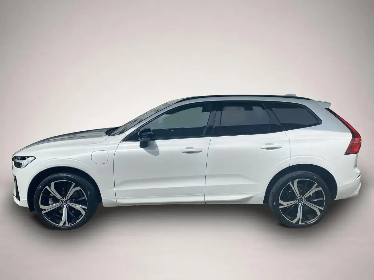 Gebraucht Volvo XC60 R-Design 455 PS (334 kW) 2023 Manufacturer SUV