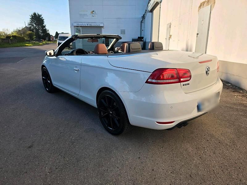 Second-hand VW Eos 150 CP (110 kW) 2013 Alb Cabrio
