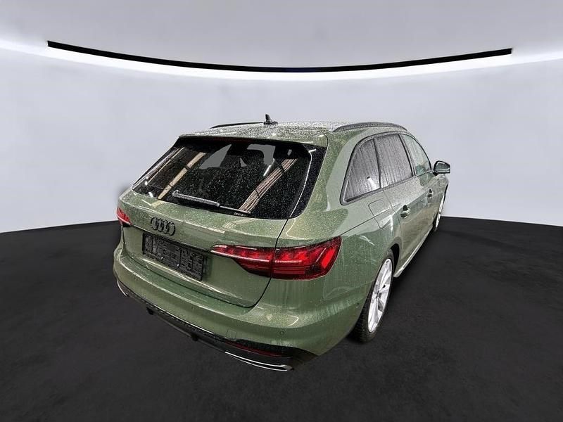 Gebraucht Audi A4 S-Line 204 PS (150 kW) 2023 Grün Kombi