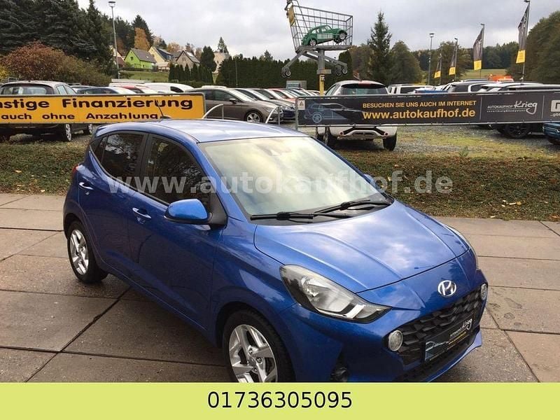 Blau Gebraucht 2020 Hyundai i10 Trend Kleinwagen | 14.990 € (Fairer Preis) - Bild 1/4