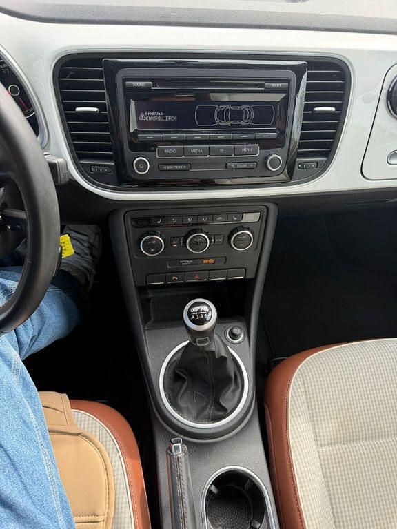 Second-hand VW Beetle Cup 105 CP (77 kW) 2014 Alb Hatchback