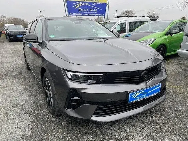 Gebraucht Opel Astra 131 PS (96 kW) 2025 Grau Limousine