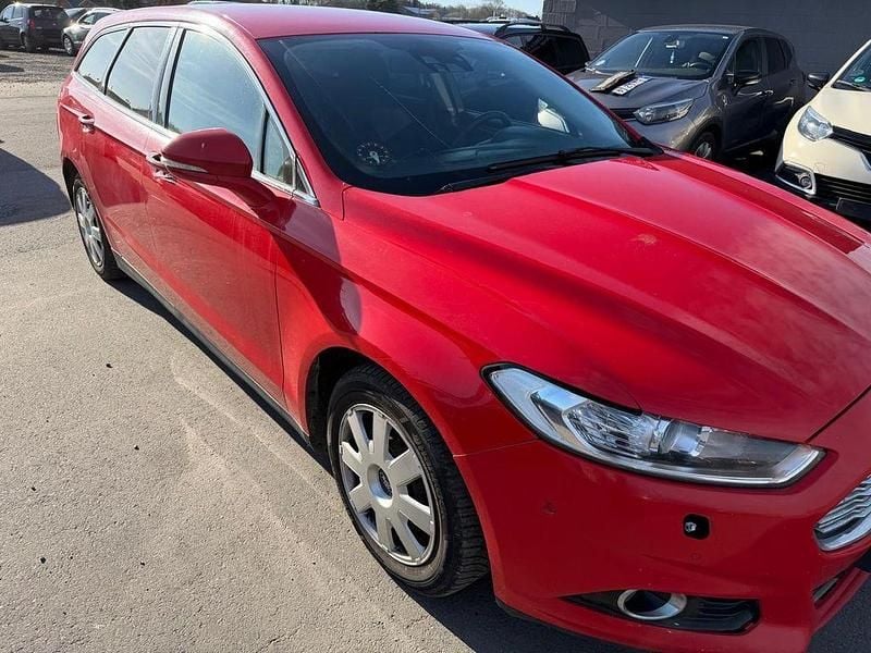 Gebraucht Ford Mondeo Titanium 150 PS (110 kW) 2016 Schwarz Limousine