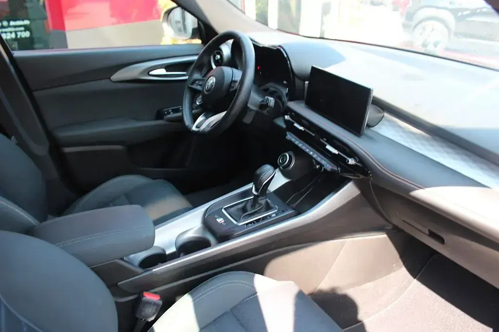 Gebraucht Alfa Romeo Tonale Ti 131 PS (96 kW) 2023 Rot SUV