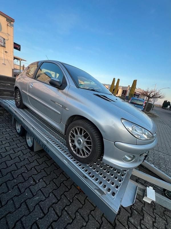 Silber Gebraucht 2004 Peugeot 206 Quiksilver Kleinwagen | 600 € (Superpreis) - Bild 1/4
