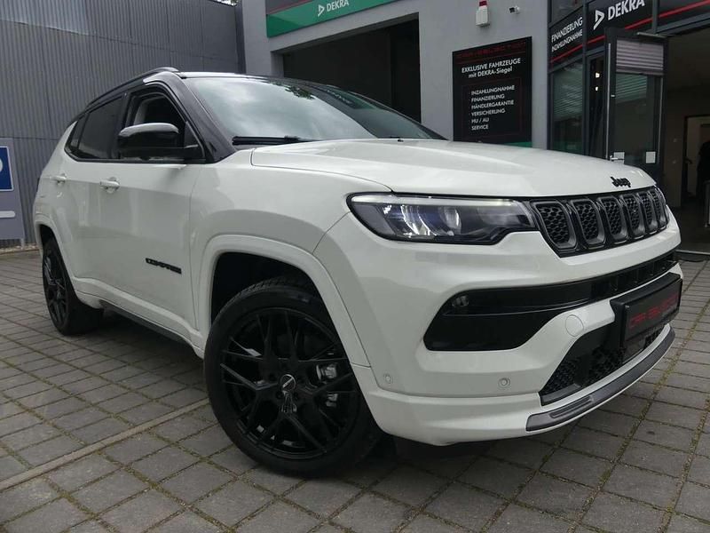 Gebraucht Jeep Compass 131 PS (96 kW) 2023 Alpine white SUV
