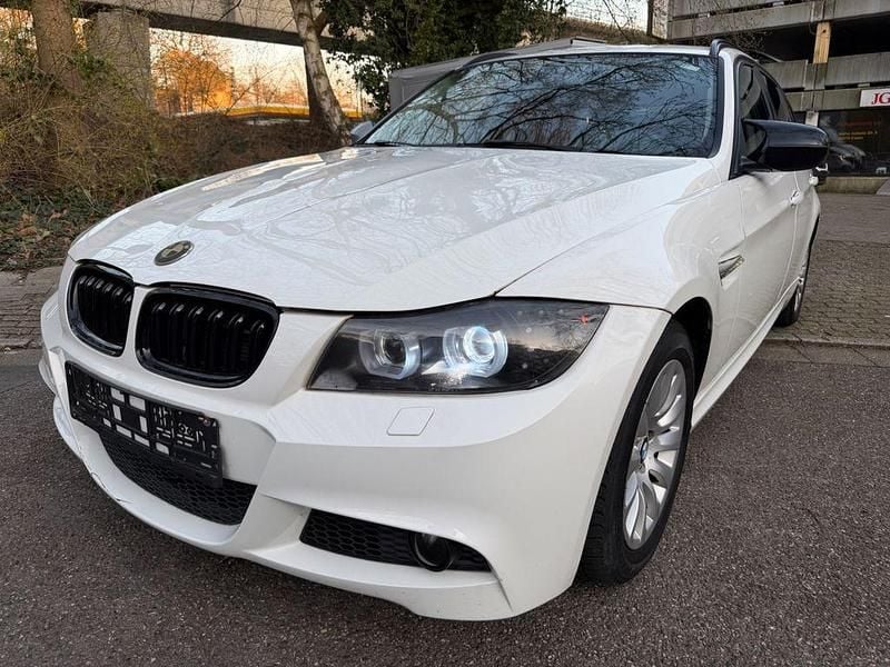 Gebraucht BMW 318 Comfort Edition 143 PS (105 kW) 2012 Weiß Kombi