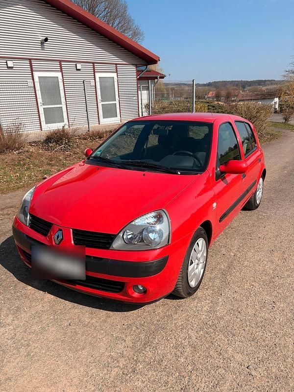 Gebraucht Renault Clio II 98 PS (72 kW) 2004 Rot Kleinwagen