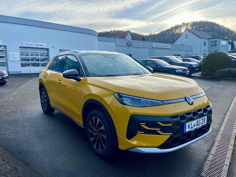 Gebraucht VW T-Roc Style 150 PS (110 kW) 2026 Gelb SUV