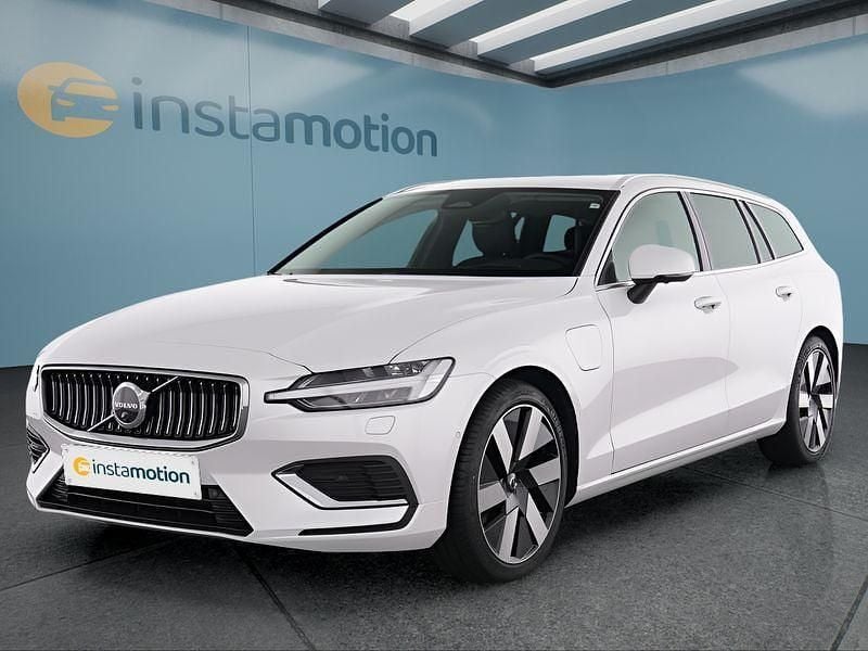 Weiß Gebraucht 2025 Volvo V60 Kombi | 44.949 € (Fairer Preis) - Bild 1/4