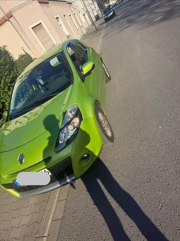 Usata Renault Clio II Expression 68 CV (50 kW) 2009 Verde Berlina