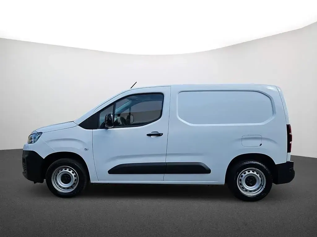 Gebraucht Citroën Berlingo 101 PS (74 kW) 2024 Weiß Van / Kleinbus